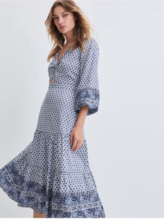Veronica Beard Dresses & Skirts - Veronica Beard Dinia paisley twist-front tiered midi dress Size 2